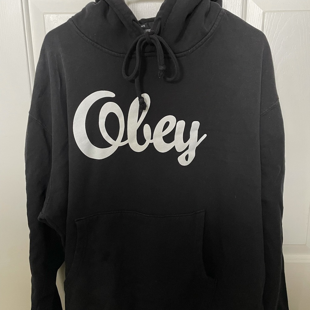 Obey sweatshirt